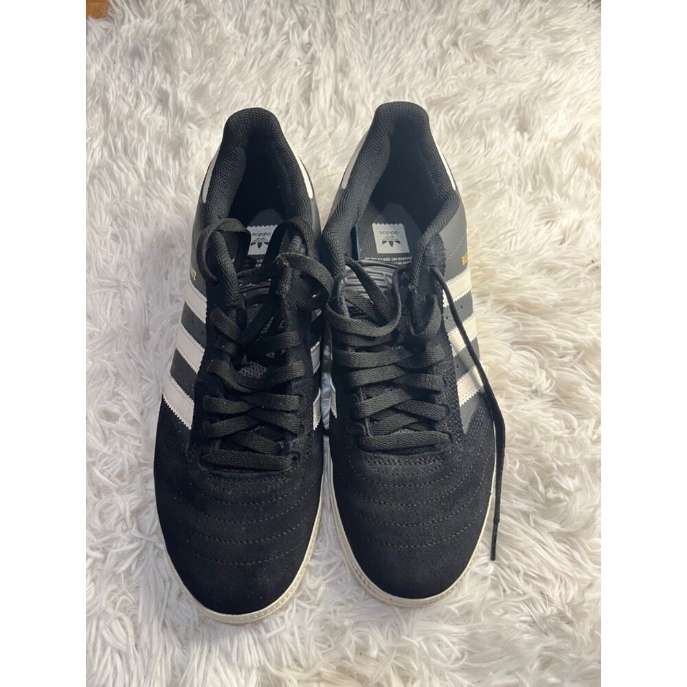 Pre-Owned Men’s Size U.S 9.5 Adidas Busenitz - Black and White with Gray